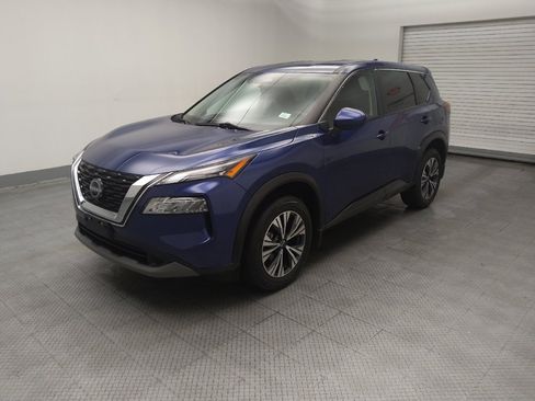 Used 2023 Nissan Rogue SV FWD image 2