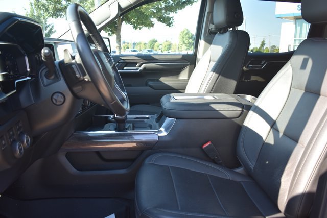 Used 2022 Chevrolet Silverado 1500 LTZ w/ LTZ Convenience Package II AWD/4WD image 16