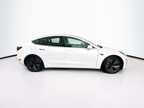 Used 2020 Tesla Model 3 Standard Range Plus image 10