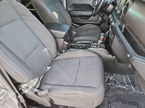 Used 2021 Jeep Wrangler Unlimited Sport image 20