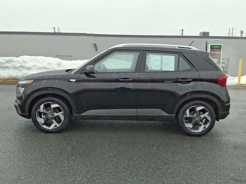 Certified 2023 Hyundai Venue SEL image 8