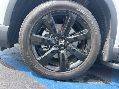 Certified 2025 Honda Pilot Black Edition image 15