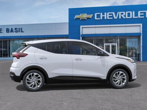 New 2027 Chevrolet Bolt LT w/ Comfort Package FWD image 5