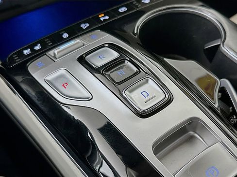 Used 2024 Hyundai Tucson Limited image 22