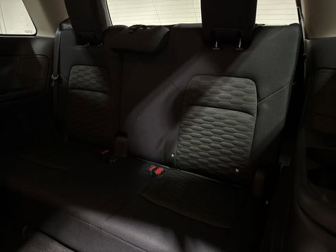 Used 2024 Nissan Pathfinder SV image 28