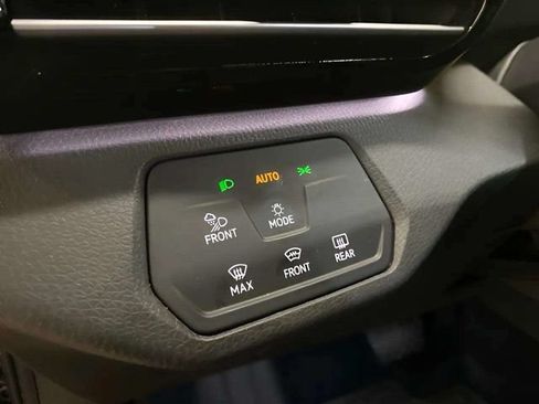 Used 2023 Volkswagen ID.4 Pro S AWD/4WD image 32