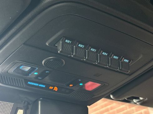 Used 2023 Ford Bronco Wildtrak AWD/4WD image 23