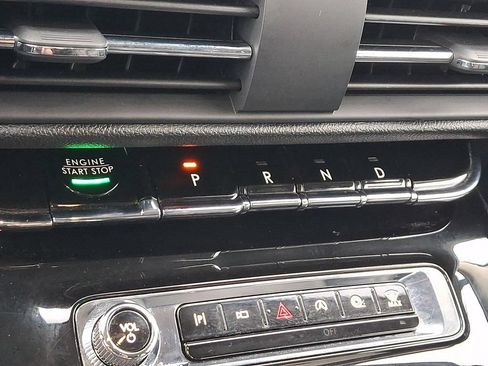 Certified 2024 Lincoln Corsair AWD w/ Equipment Group 101A image 15