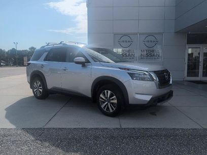 Certified 2025 Nissan Pathfinder SL