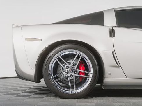 Used 2007 Chevrolet Corvette Z06 w/ Preferred Equipment Group RWD image 33