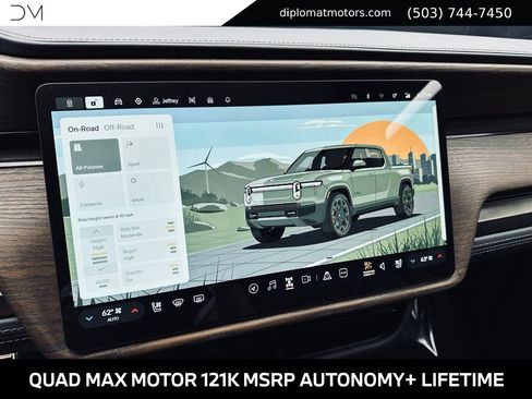 Used 2026 Rivian R1T Premium AWD/4WD image 33