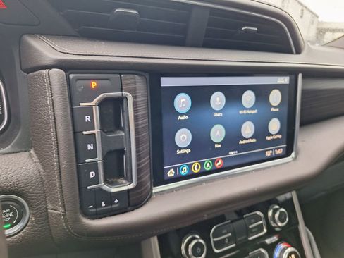 Used 2021 GMC Yukon Denali w/ Denali Ultimate Package image 5