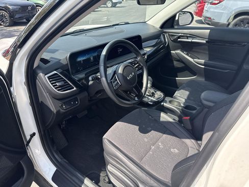 Used 2024 Kia Seltos S AWD/4WD image 9