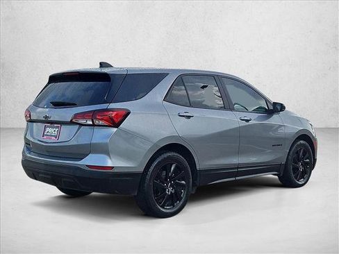 Certified 2024 Chevrolet Equinox LS w/ LS Convenience Package FWD image 5