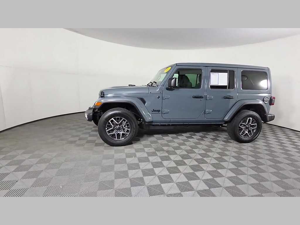 Used 2026 Jeep Wrangler Unlimited Sahara AWD/4WD image 47