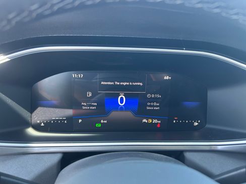 New 2026 Volkswagen Taos SE FWD image 10