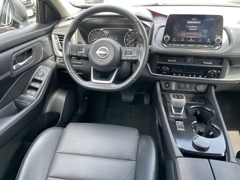 Certified 2024 Nissan Rogue SV w/ SV Premium Package AWD/4WD image 10