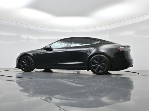 Used 2021 Tesla Model S Plaid image 49