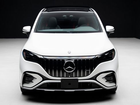 Used 2024 Mercedes-Benz EQE AMG 4MATIC SUV image 5