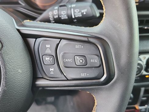 Used 2024 Jeep Wrangler Sport image 21