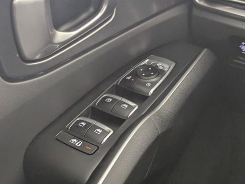 Used 2025 Kia Sorento EX w/ Panoramic Sunroof Package image 18