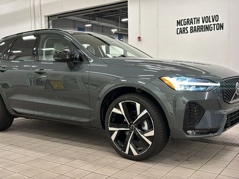 New 2026 Volvo XC60 B5 Ultra w/ Climate Package image 3