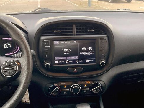 Used 2024 Kia Soul LX w/ Option Group 015 image 7