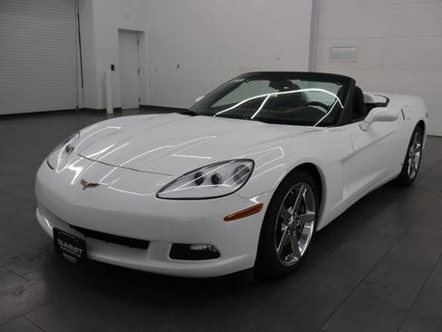Used 2007 Chevrolet Corvette Convertible w/ Preferred Equipment Group RWD image 44