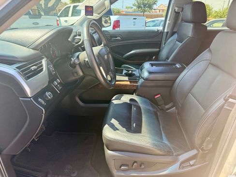 Used 2015 Chevrolet Tahoe LT w/ Luxury Package RWD image 10