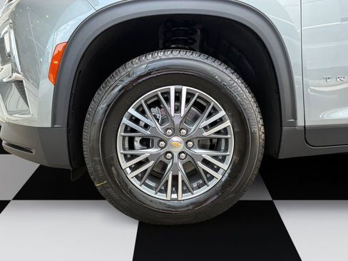 New 2026 Chevrolet Traverse LT w/ Driver Confidence Package FWD image 14