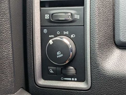 Used 2019 RAM 1500 Express w/ Express Value Package AWD/4WD image 23