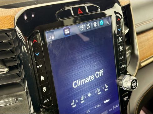 Used 2022 RAM 1500 Limited w/ Body-Colour Bumper Group AWD/4WD image 16