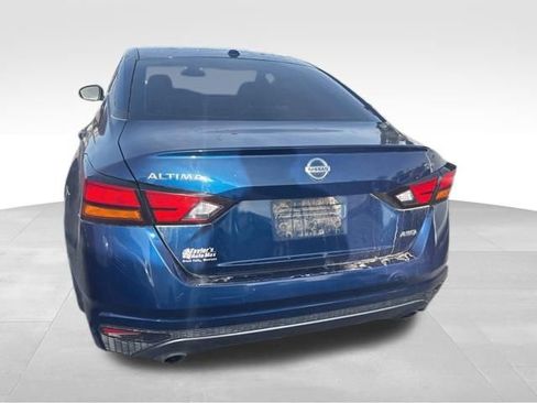Used 2019 Nissan Altima 2.5 SR w/ SR Premium Package image 19