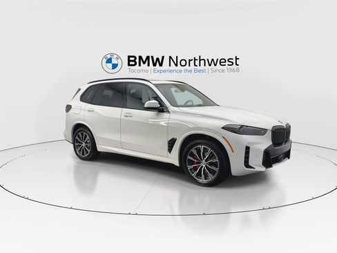 New 2026 BMW X5 xDrive40i w/ M Sport Package AWD/4WD image 6
