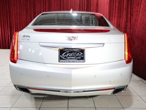 Used 2016 Cadillac XTS Luxury w/ Driver Awareness Package FWD image 10
