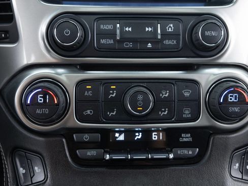 Used 2015 Chevrolet Suburban LT w/ Luxury Package image 42