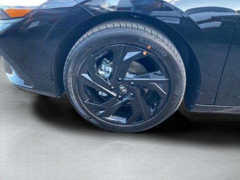 New 2026 Hyundai Elantra Sport image 32