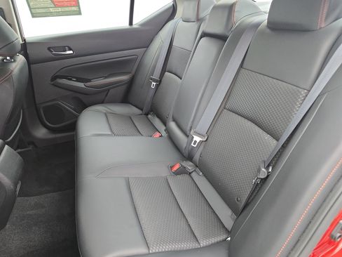 Certified 2023 Nissan Altima 2.5 SR FWD image 13