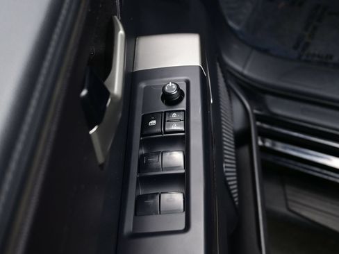 Used 2023 Toyota Tundra SR5 w/ SR5 Convenience Package AWD/4WD image 10