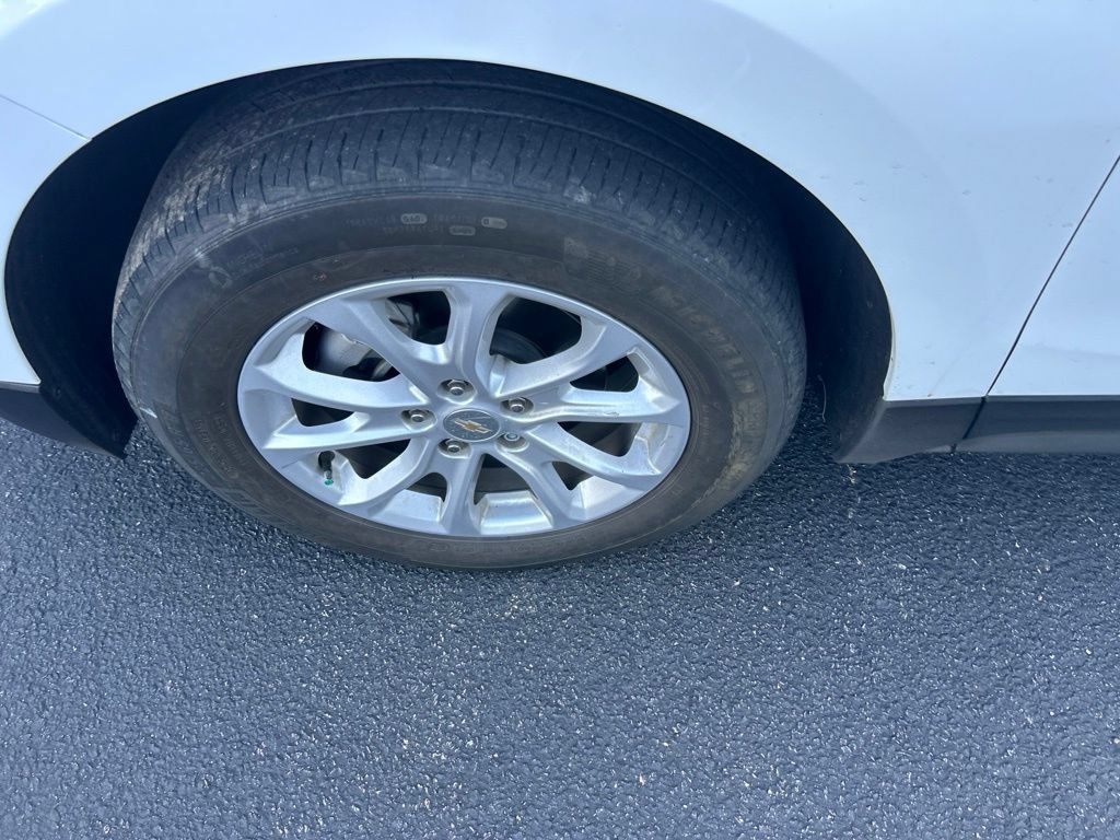Used 2020 Chevrolet Equinox LT FWD image 13