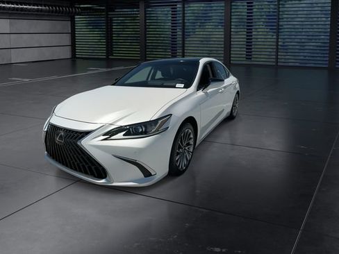 Certified 2024 Lexus ES 350 w/ Technology Package FWD image 4