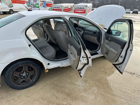 Used 2011 Ford Fusion SE w/ 202A Rapid Spec Order Code image 13