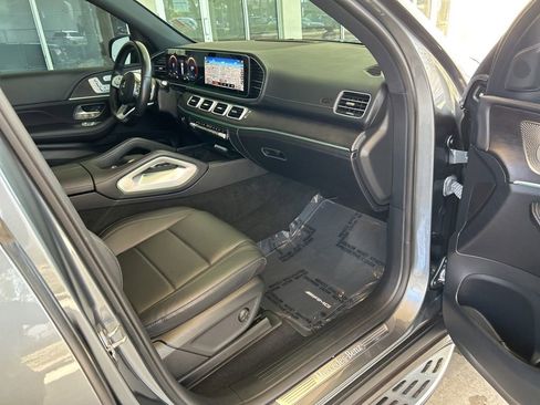 Used 2023 Mercedes-Benz GLS 450 4MATIC w/ AMG Line Exterior image 26