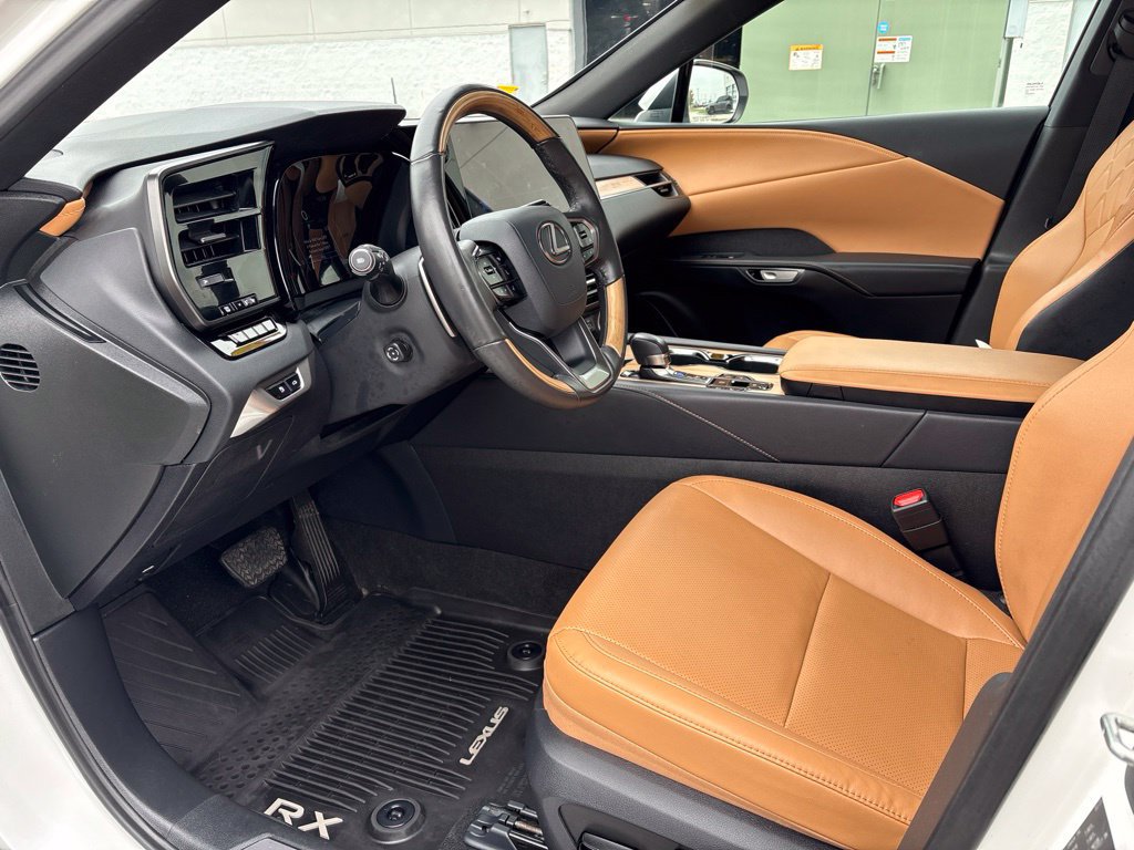 Used 2025 Lexus RX 350 Premium w/ Accessory Package (Z1) AWD/4WD image 9