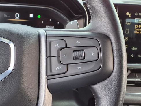 Used 2023 GMC Sierra 1500 SLT image 12