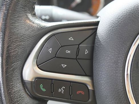 Used 2018 Jeep Renegade Limited w/ UConnect 8.4 Nav Group image 10