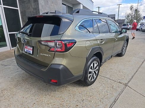 Certified 2025 Subaru Outback Premium image 21
