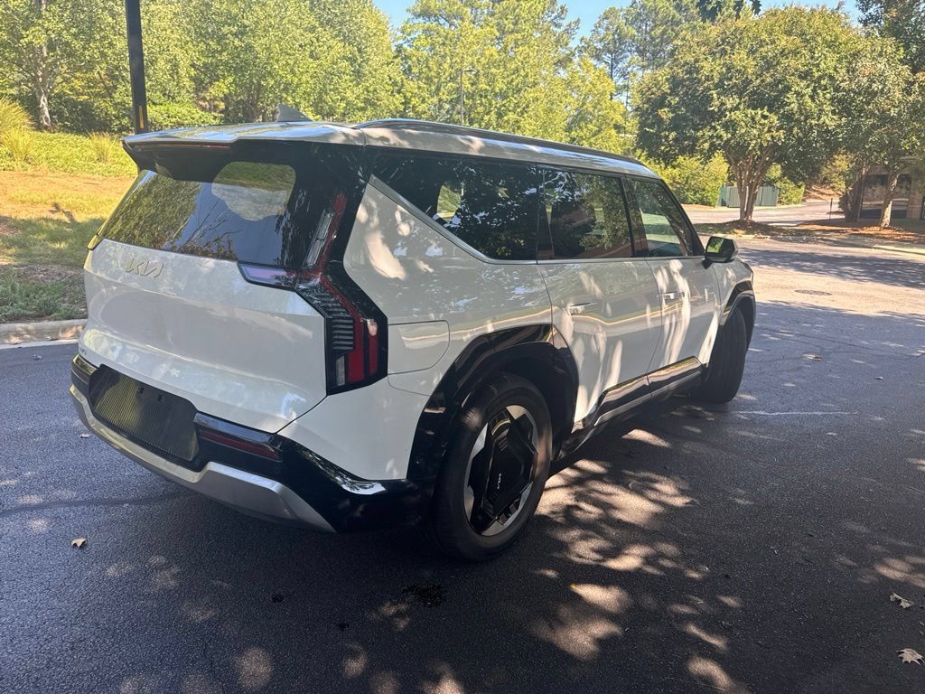 Used 2024 Kia EV9 Land AWD/4WD image 6