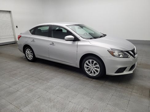 Used 2019 Nissan Sentra SV image 11
