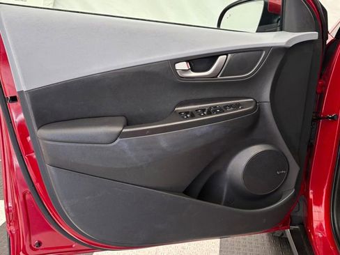 Used 2020 Hyundai Kona Limited AWD/4WD image 16